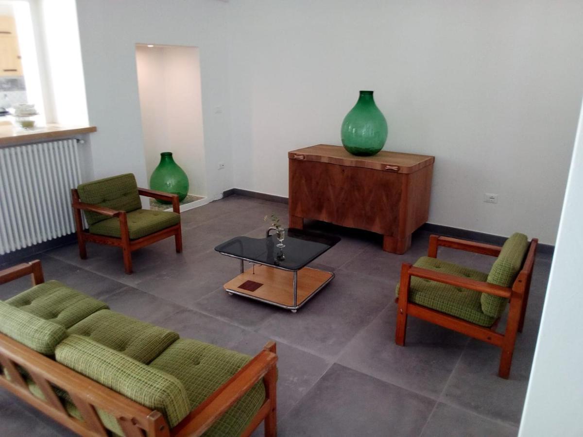 مبيت وإفطار كاسترينيانو دل كابو Cortile Calinea المظهر الخارجي الصورة