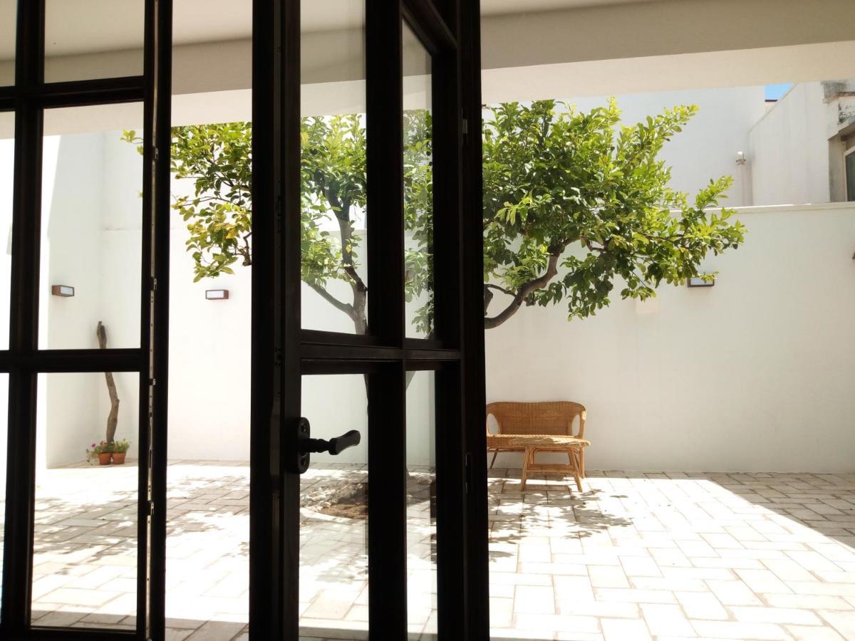 مبيت وإفطار كاسترينيانو دل كابو Cortile Calinea المظهر الخارجي الصورة