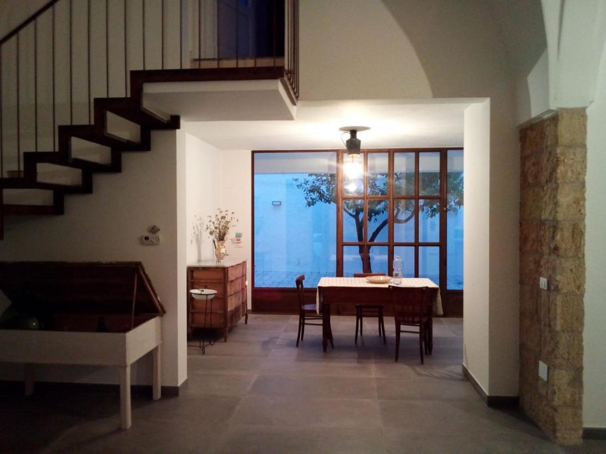 مبيت وإفطار كاسترينيانو دل كابو Cortile Calinea المظهر الخارجي الصورة