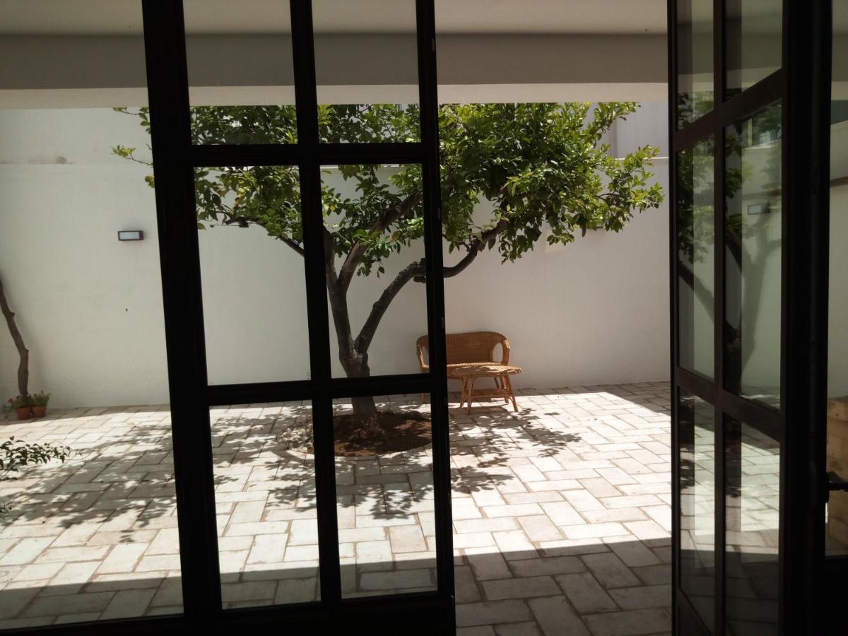 مبيت وإفطار كاسترينيانو دل كابو Cortile Calinea المظهر الخارجي الصورة