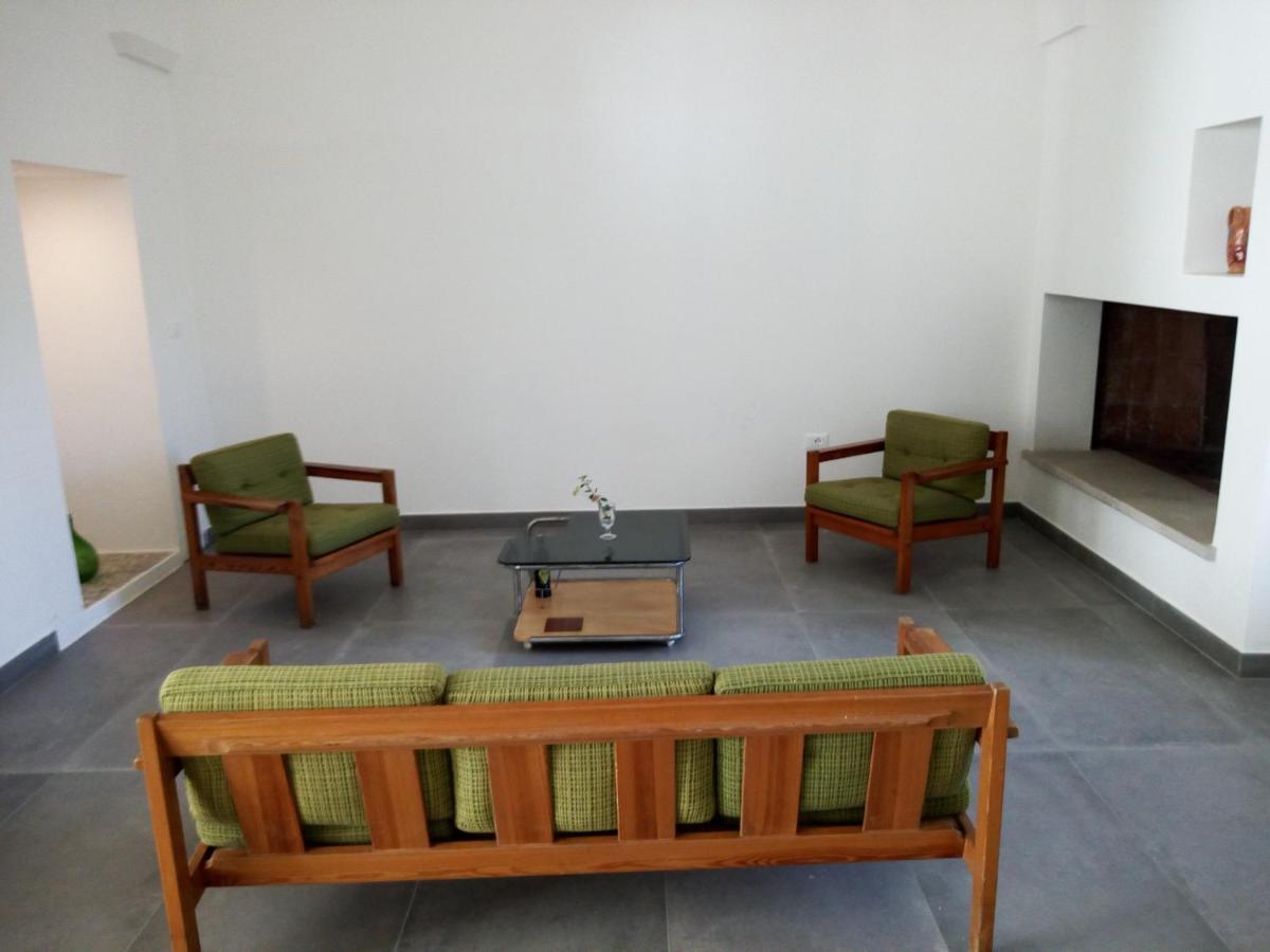 مبيت وإفطار كاسترينيانو دل كابو Cortile Calinea المظهر الخارجي الصورة