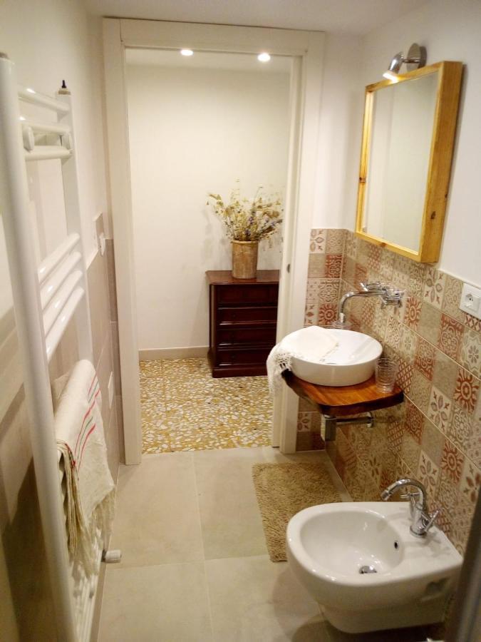 مبيت وإفطار كاسترينيانو دل كابو Cortile Calinea المظهر الخارجي الصورة
